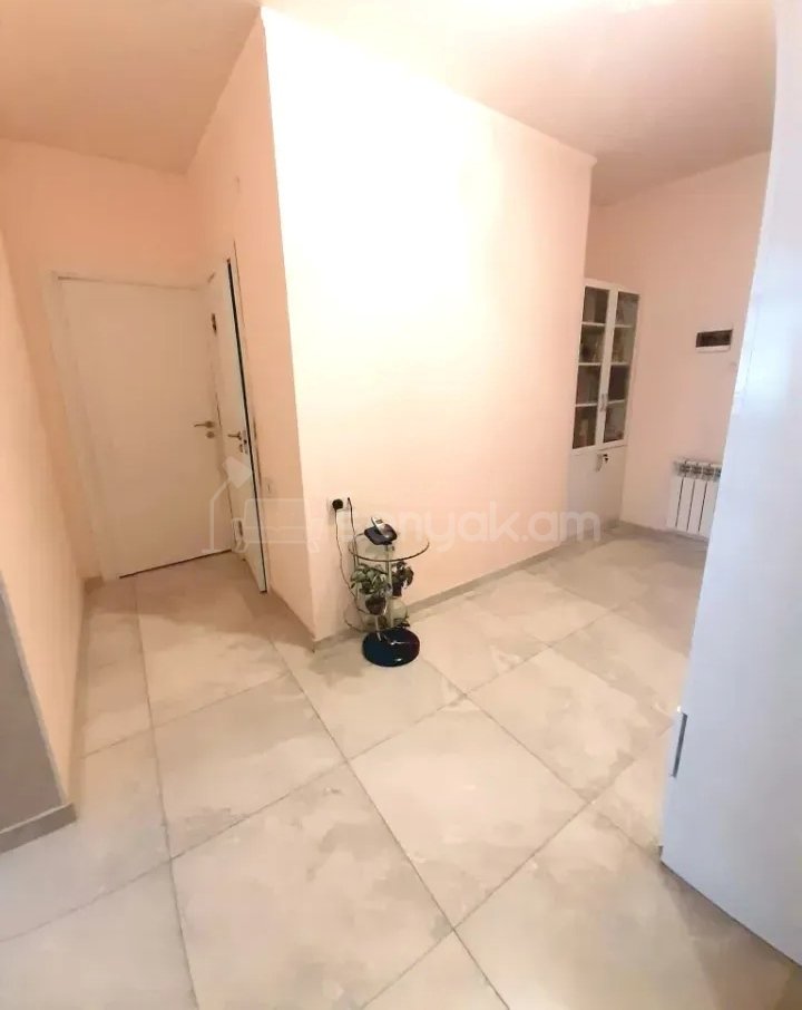 3 Սենյականոց Բնակարան Նորակառույցում, 73քմ, 4/12 հարկ, Կապիտալ Վերանորոգված