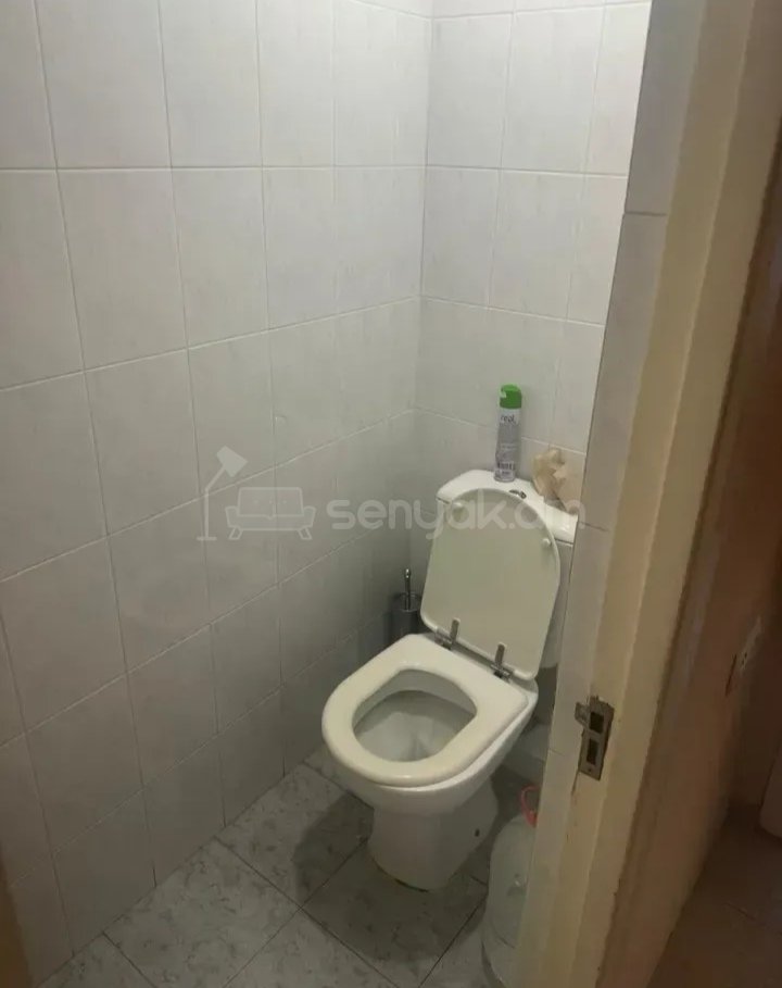 4 Սենյականոց Բնակարան, 90քմ, 6/9 հարկ, Նորմալ Վիճակում, Կահավորված