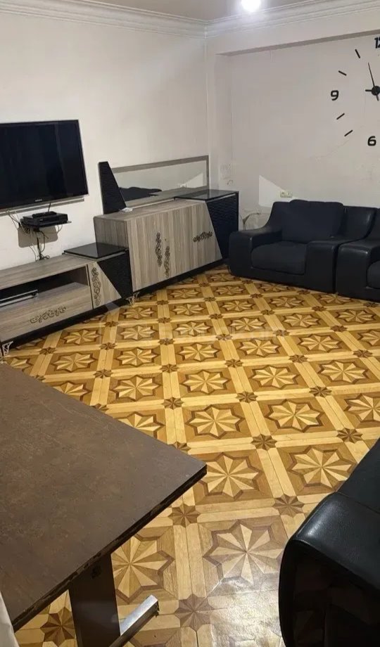 4 Սենյականոց Բնակարան, 90քմ, 6/9 հարկ, Նորմալ Վիճակում, Կահավորված