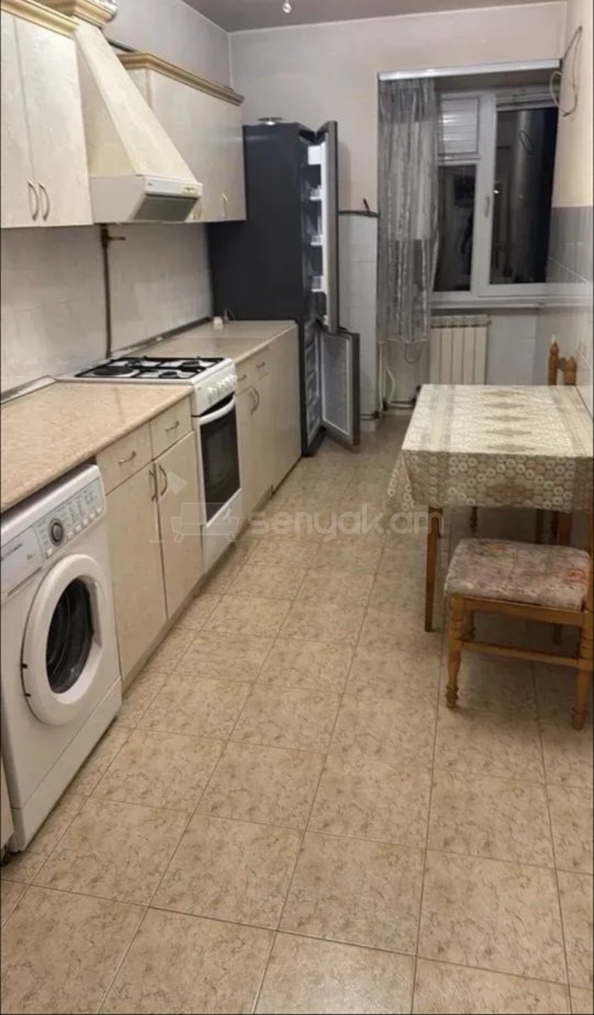 4 Սենյականոց Բնակարան, 90քմ, 6/9 հարկ, Նորմալ Վիճակում, Կահավորված