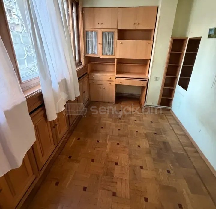 4 Սենյականոց Բնակարան, 93քմ, 2/14 հարկ, Կոսմետիկ Վերանորոգված