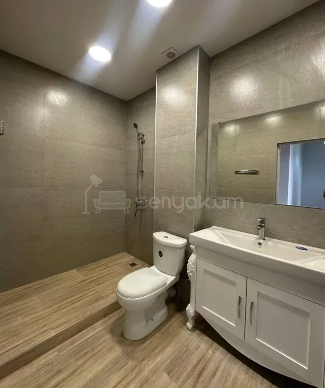 2 Սենյականոց Բնակարան, 126քմ, 8/10 հարկ, Կապիտալ Վերանորոգված