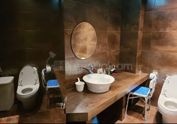 3 Սենյականոց Բնակարան Քարե Շենքում, 95քմ, 3/4 հարկ, Կապիտալ Վերանորոգված