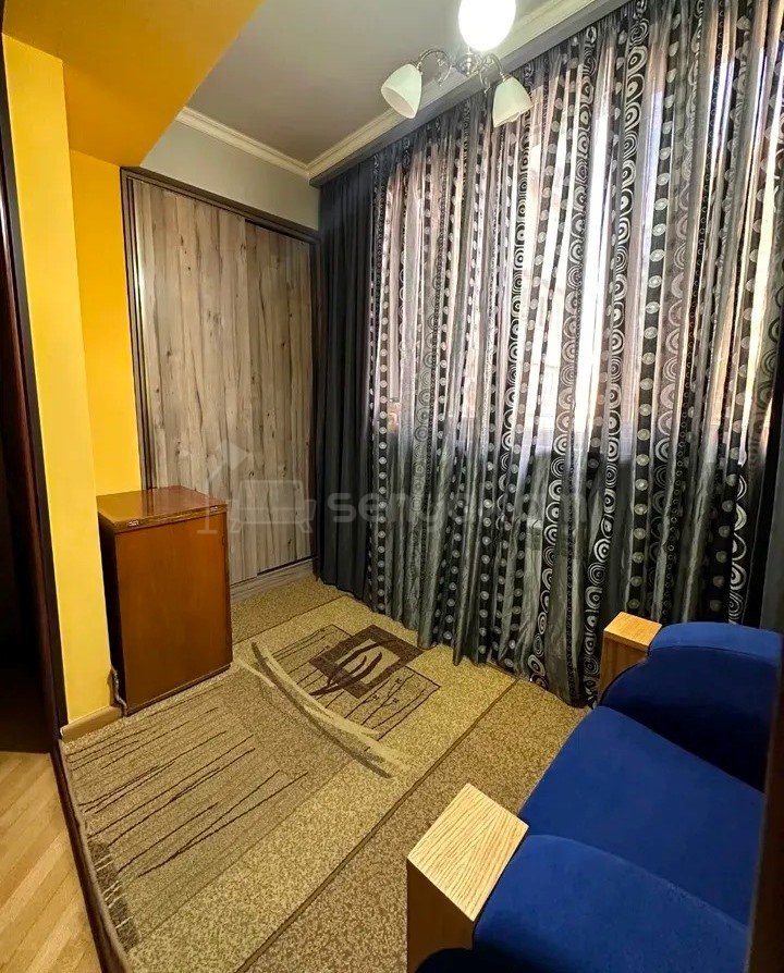 4 Սենյականոց Բնակարան, 80քմ, 2/16 հարկ, Կապիտալ Վերանորոգված