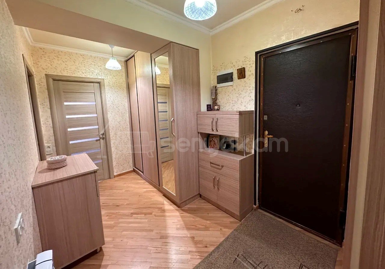 4 Սենյականոց Բնակարան, 80քմ, 2/16 հարկ, Կապիտալ Վերանորոգված