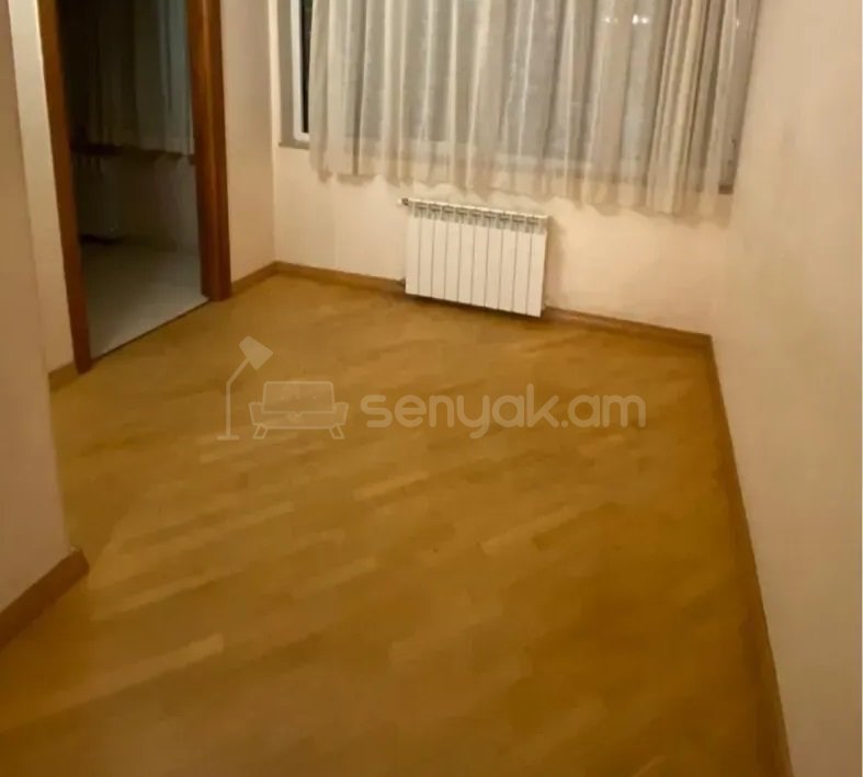 2 Սենյականոց Բնակարան Քարե Շենքում, 50քմ, 4/5 հարկ, Կապիտալ Վերանորոգված