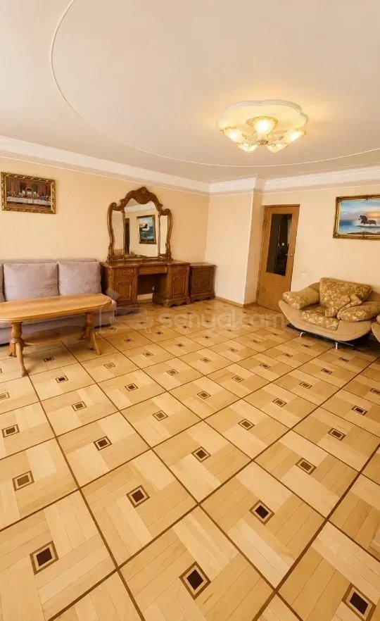 3 Սենյականոց Բնակարան Քարե Շենքում, 78քմ, 2/4 հարկ, Կապիտալ Վերանորոգված
