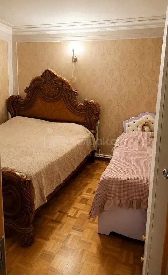 3 Սենյականոց Բնակարան Քարե Շենքում, 78քմ, 2/4 հարկ, Կապիտալ Վերանորոգված