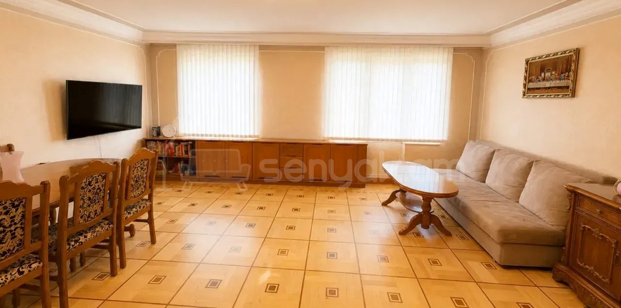 3 Սենյականոց Բնակարան Քարե Շենքում, 78քմ, 2/4 հարկ, Կապիտալ Վերանորոգված