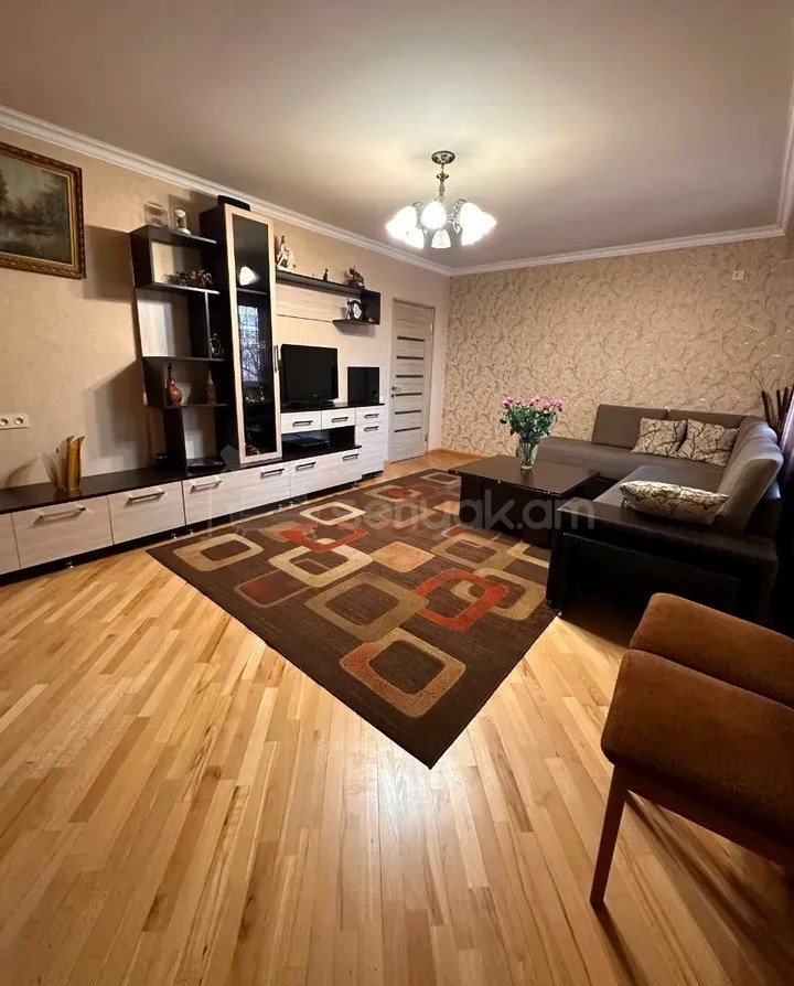 4 Սենյականոց Բնակարան, 80քմ, 2/16 հարկ, Կապիտալ Վերանորոգված
