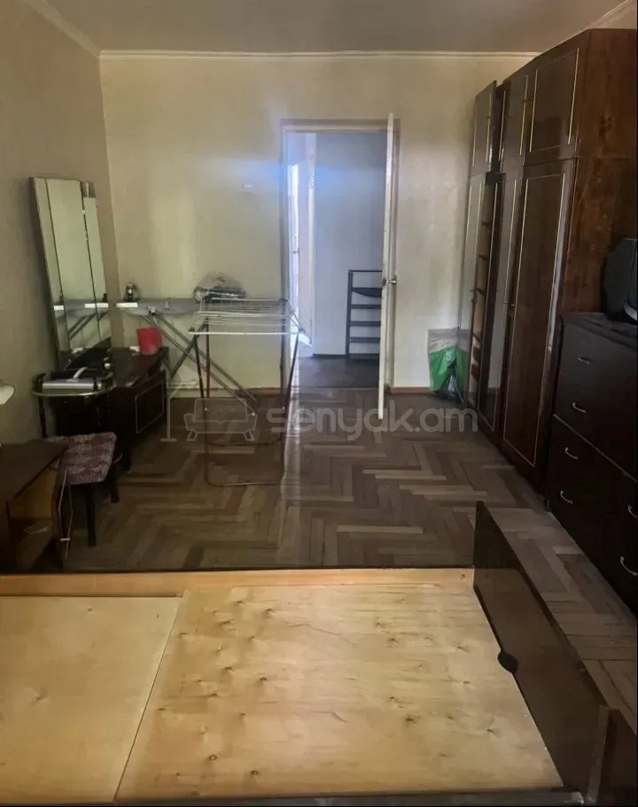 3 Սենյականոց Բնակարան, 72քմ, 2/4 հարկ, Նորմալ Վիճակում