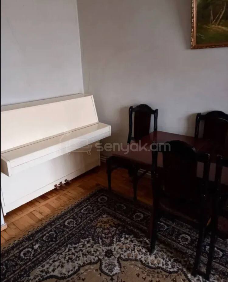 5 Սենյականոց Բնակարան Քարե Շենքում, 106քմ, 2/5 հարկ, Կոսմետիկ Վերանորոգված