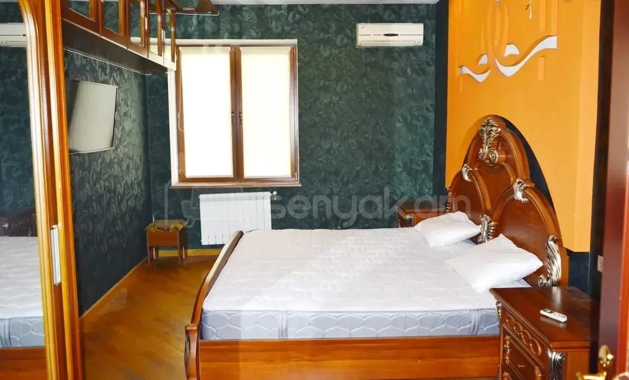3 Սենյականոց Բնակարան Քարե Շենքում, 105քմ, 6/6 հարկ, Կապիտալ Վերանորոգված