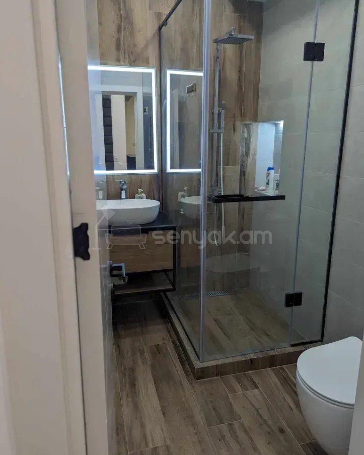 2 Սենյականոց Բնակարան Նորակառույցում, 58քմ, 8/12 հարկ, Կապիտալ Վերանորոգված
