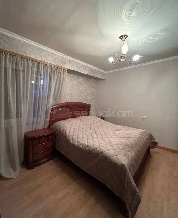 4 Սենյականոց Բնակարան, 90քմ, 1/9 հարկ, Կապիտալ Վերանորոգված
