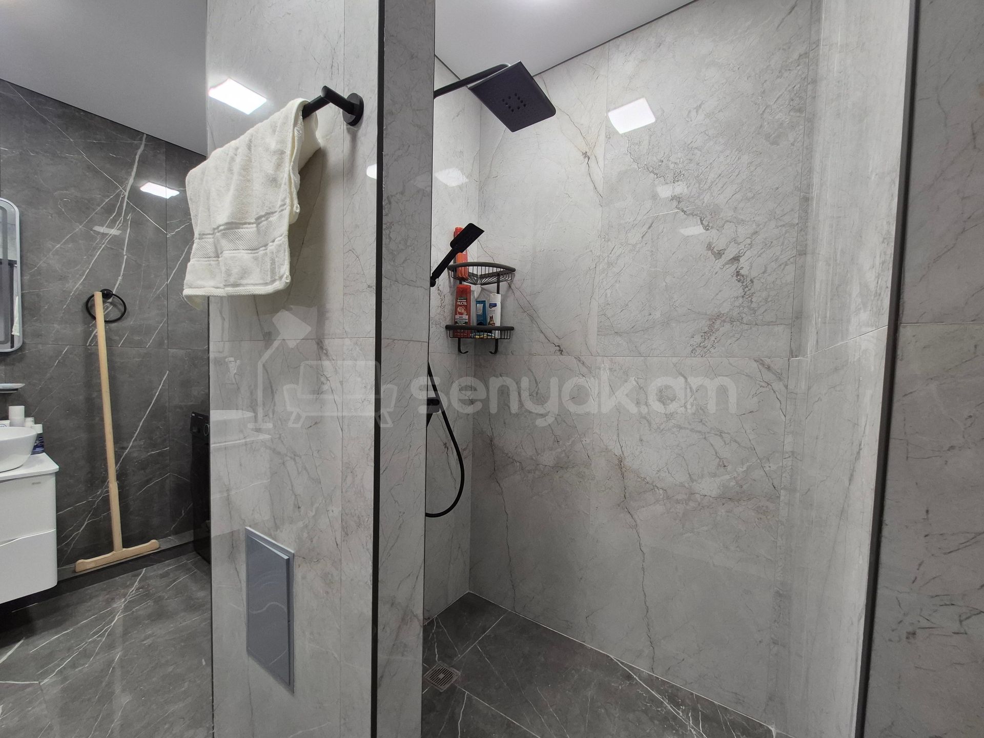 2 Սենյականոց Բնակարան, 41քմ, 6/9 հարկ, Կապիտալ Վերանորոգված