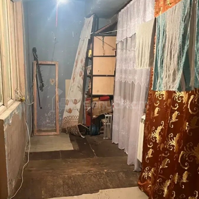 3 Սենյականոց Բնակարան, 77քմ, 2/9 հարկ, Պետական Վիճակում