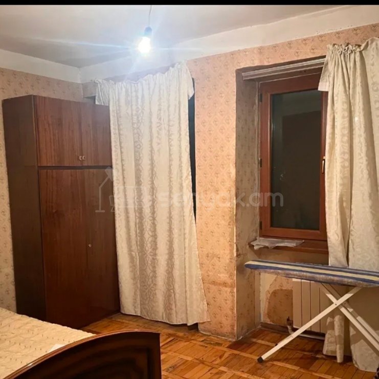 3 Սենյականոց Բնակարան, 77քմ, 2/9 հարկ, Պետական Վիճակում