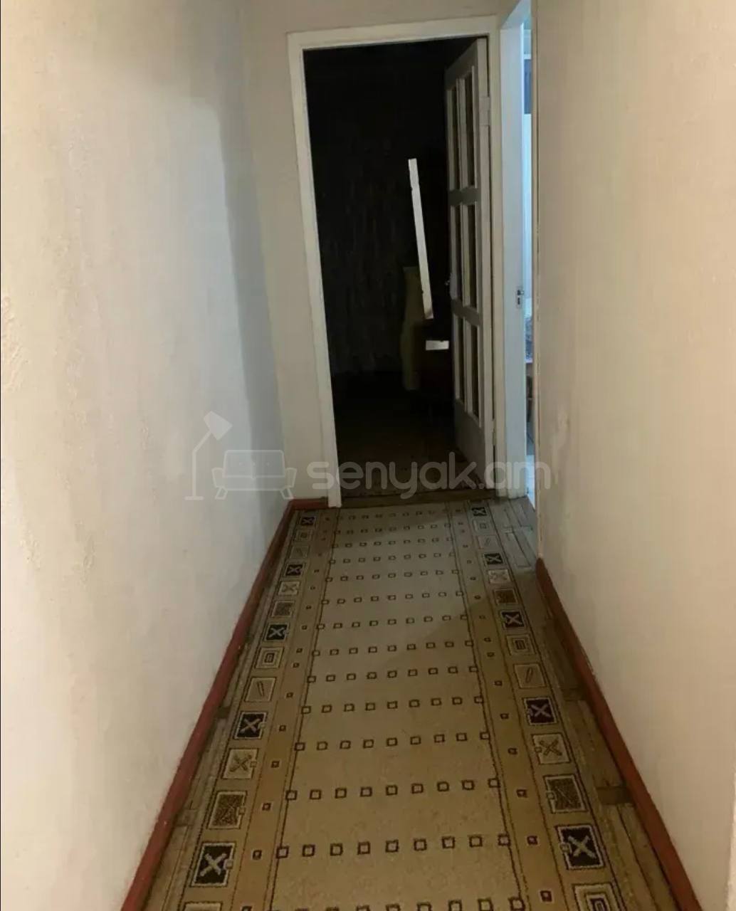 3 Սենյականոց Բնակարան Քարե Շենքում, 67քմ, 10/12 հարկ, Նորմալ Վիճակում, Կահավորված