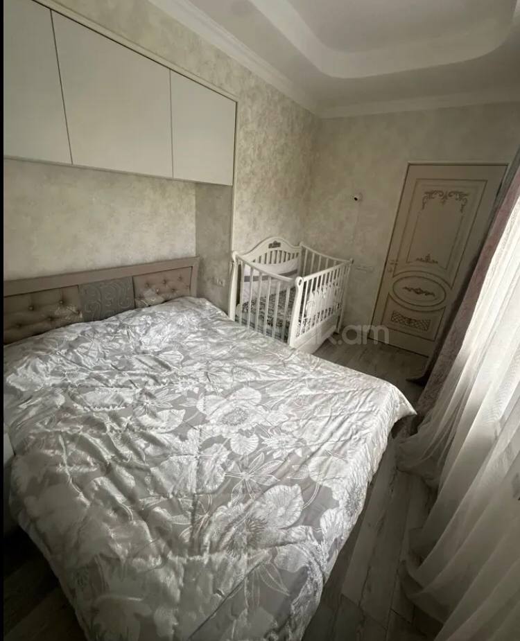 2 Սենյականոց Բնակարան Քարե Շենքում, 46քմ, 3/5 հարկ, Կապիտալ Վերանորոգված