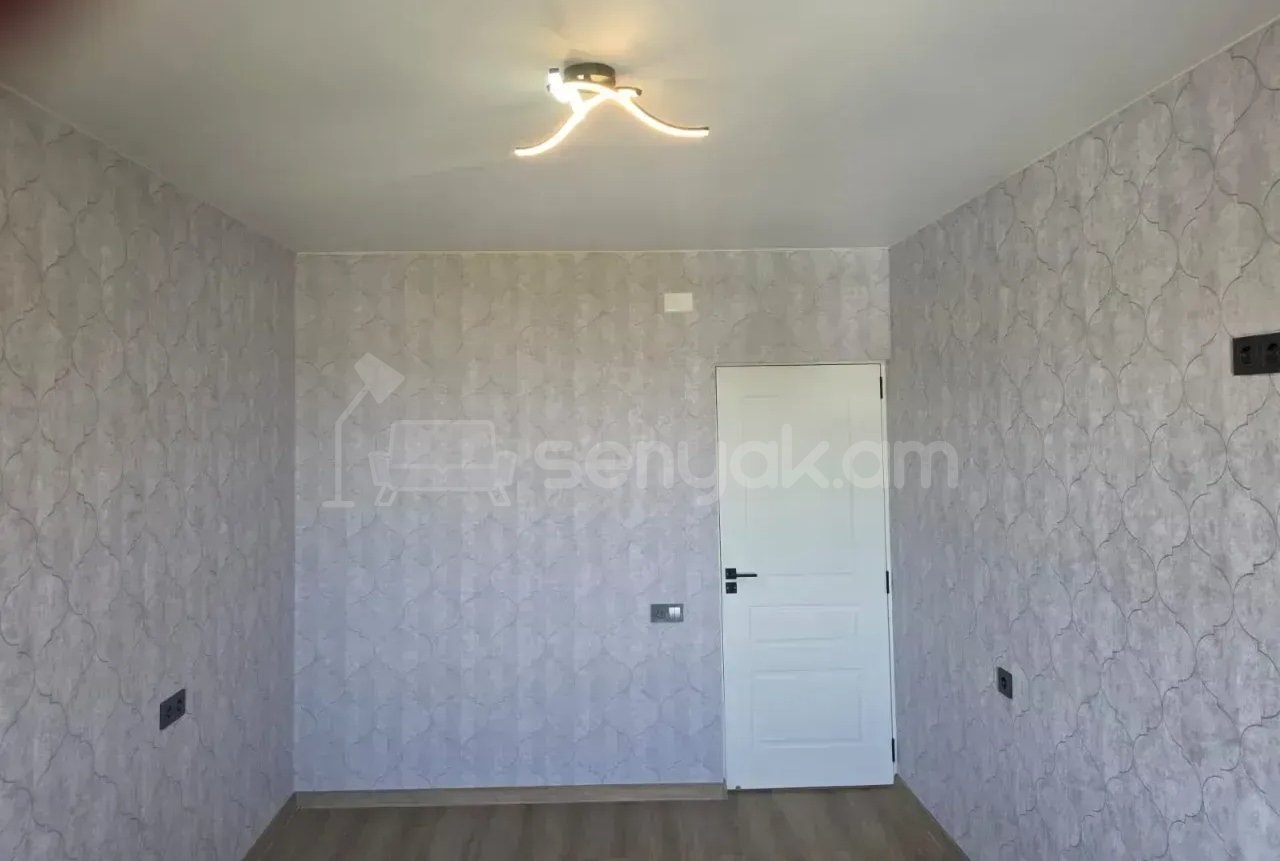 3 Սենյականոց Բնակարան, 78քմ, 5/9 հարկ, Կապիտալ Վերանորոգված