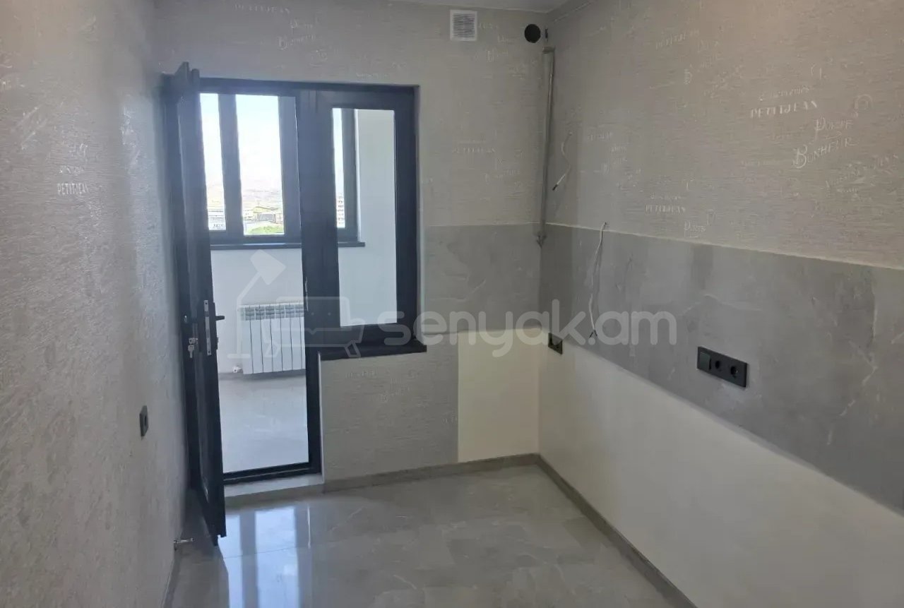 3 Սենյականոց Բնակարան, 78քմ, 5/9 հարկ, Կապիտալ Վերանորոգված