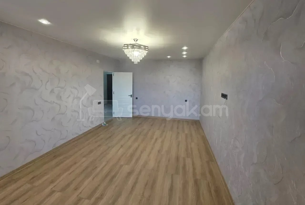 3 Սենյականոց Բնակարան, 78քմ, 5/9 հարկ, Կապիտալ Վերանորոգված