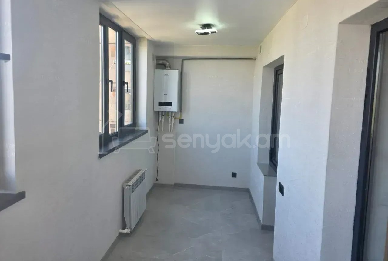3 Սենյականոց Բնակարան, 78քմ, 5/9 հարկ, Կապիտալ Վերանորոգված
