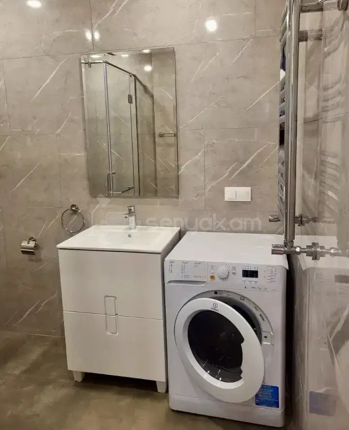 2 Սենյականոց Բնակարան Նորակառույցում, 60քմ, 2/14 հարկ, Կապիտալ Վերանորոգված, Կահավորված