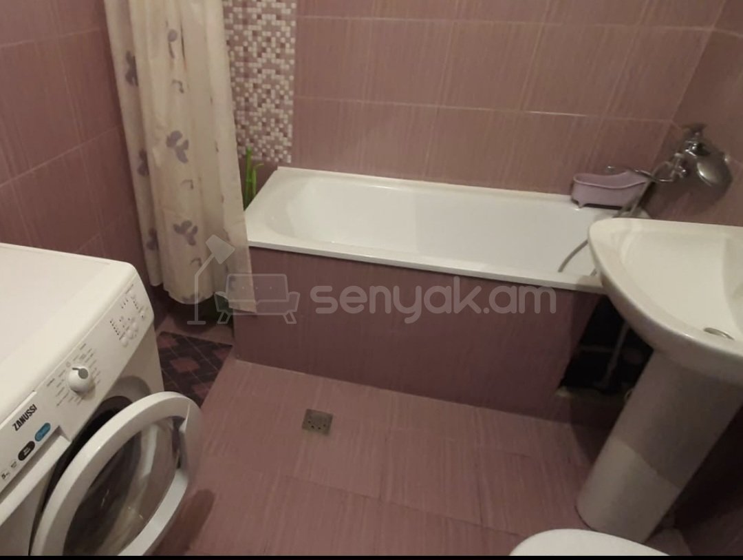 2 Սենյականոց Բնակարան Քարե Շենքում, 70քմ, 4/4 հարկ, Կապիտալ Վերանորոգված, Կահավորված, Արևկող