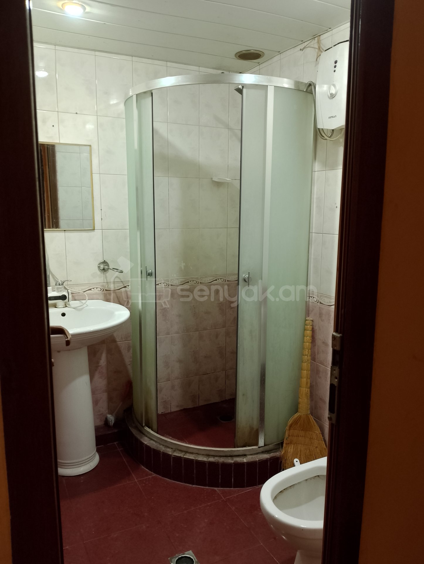 2 Սենյականոց Բնակարան, 36քմ, 3/4 հարկ, Կոսմետիկ Վերանորոգված, Կահավորված, Արևկող