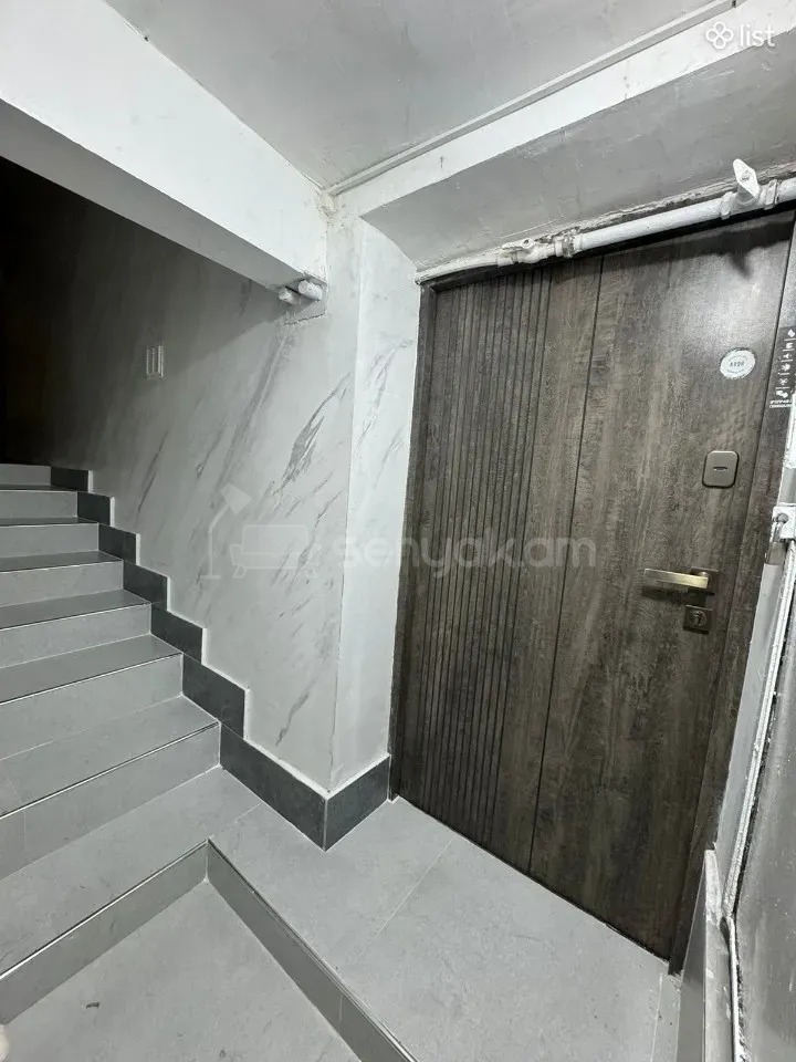 2 Սենյականոց Բնակարան Քարե Շենքում, 45քմ, 1/4 հարկ, Կոսմետիկ Վերանորոգված, Կահավորված, Արևկող
