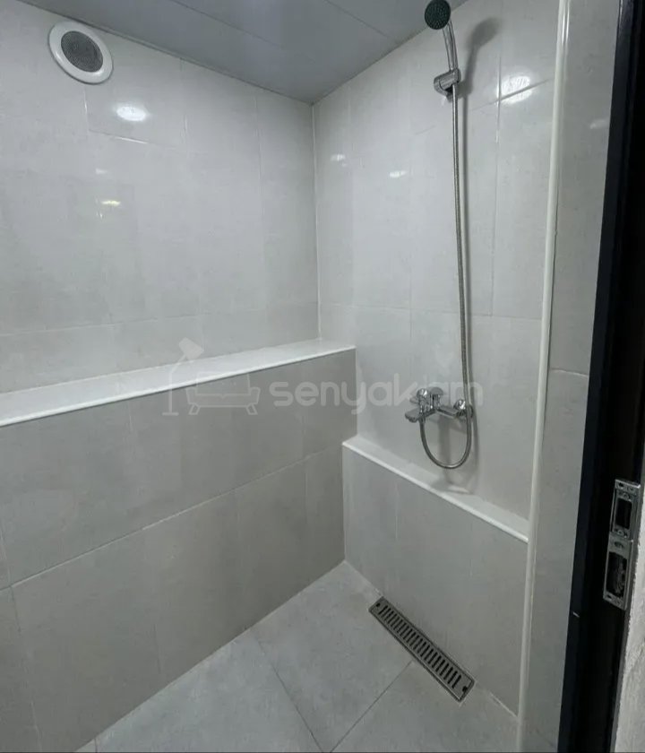 2 Սենյականոց Բնակարան Քարե Շենքում, 45քմ, 1/4 հարկ, Կոսմետիկ Վերանորոգված, Կահավորված, Արևկող
