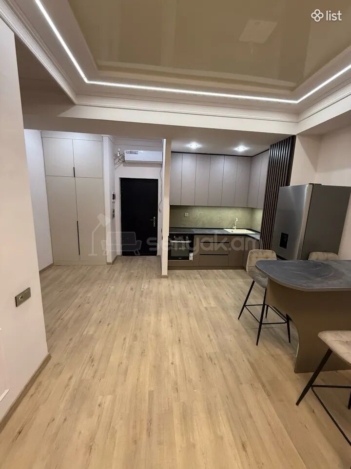 2 Սենյականոց Բնակարան Նորակառույցում, 57քմ, 8/18 հարկ, Կապիտալ Վերանորոգված