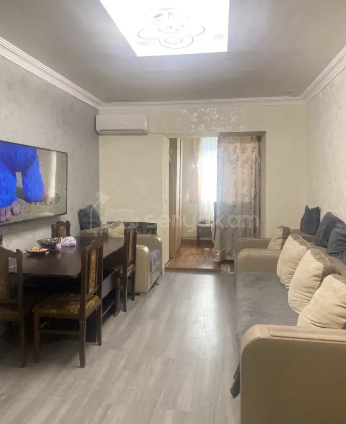 3 Սենյականոց Բնակարան Քարե Շենքում, 55քմ, 2/4 հարկ, Կապիտալ Վերանորոգված