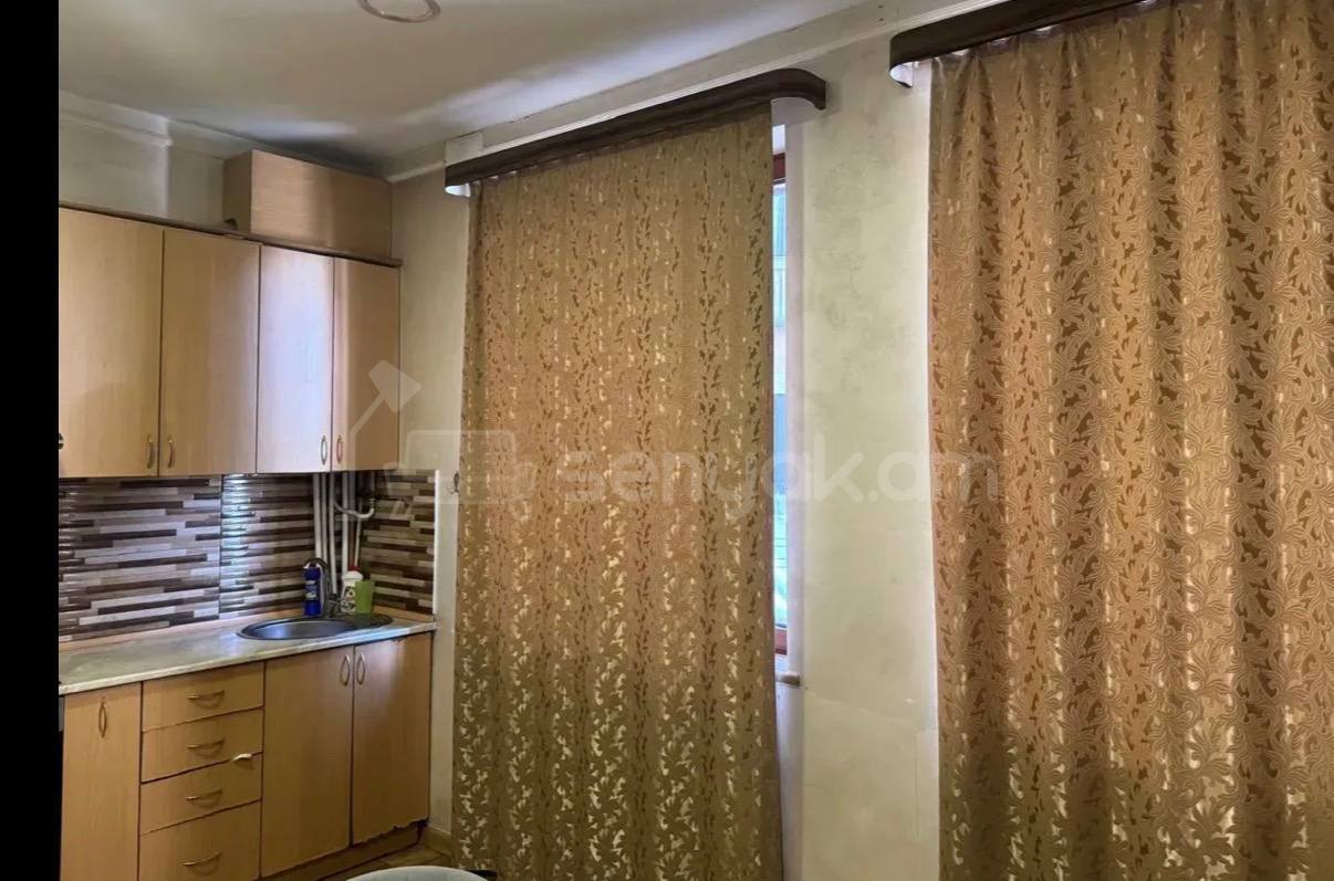 2 Սենյականոց Բնակարան Քարե Շենքում, 55քմ, 2/4 հարկ, Կապիտալ Վերանորոգված, Կահավորված