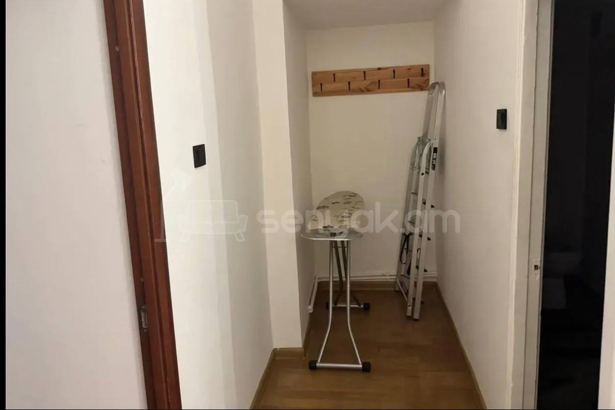 2 Սենյականոց Բնակարան Քարե Շենքում, 55քմ, 2/4 հարկ, Կապիտալ Վերանորոգված, Կահավորված