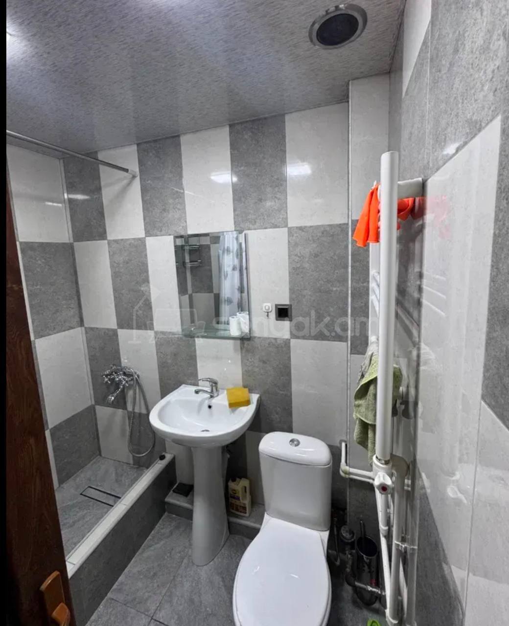 2 Սենյականոց Բնակարան Քարե Շենքում, 56քմ, 1/5 հարկ, Կապիտալ Վերանորոգված, Կահավորված