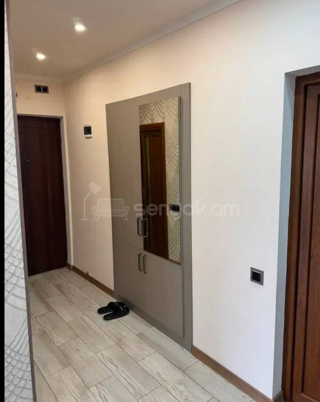 2 Սենյականոց Բնակարան Քարե Շենքում, 56քմ, 1/5 հարկ, Կապիտալ Վերանորոգված, Կահավորված