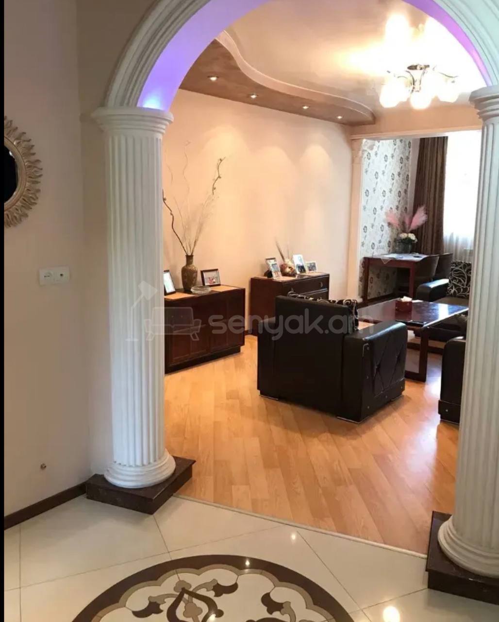 2 Սենյականոց Բնակարան Քարե Շենքում, 56քմ, 1/5 հարկ, Կապիտալ Վերանորոգված, Կահավորված