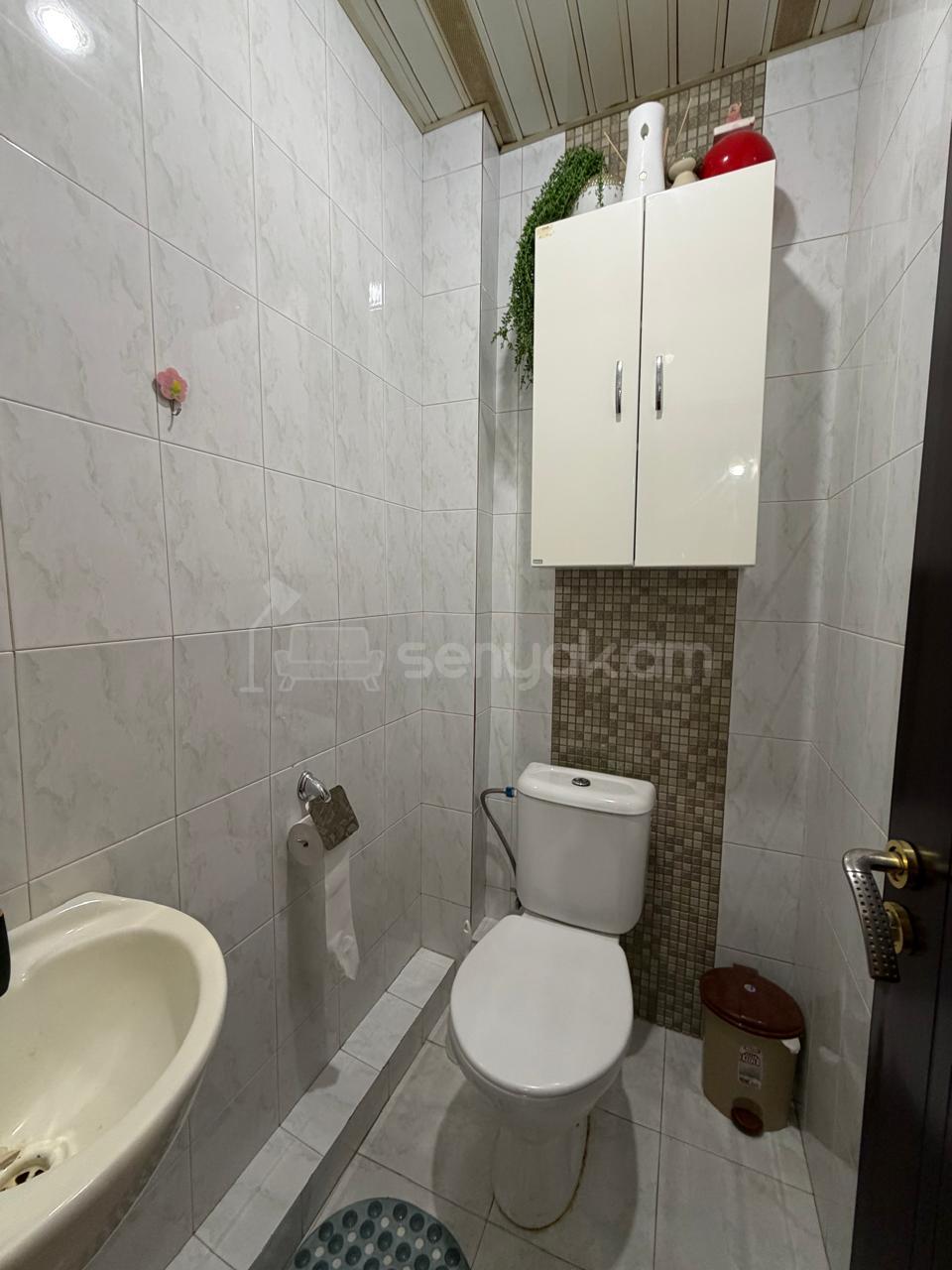 3 Սենյականոց Բնակարան, 95քմ, 9/9 հարկ, Նորմալ Վիճակում