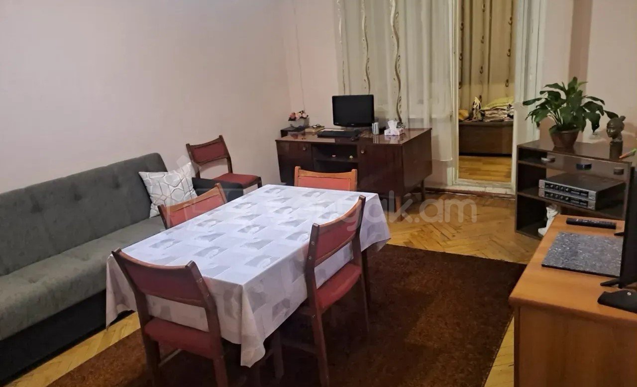 4 Սենյականոց Բնակարան, 89քմ, 5/9 հարկ, Նորմալ Վիճակում
