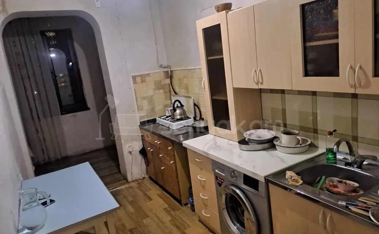 4 Սենյականոց Բնակարան, 89քմ, 5/9 հարկ, Նորմալ Վիճակում