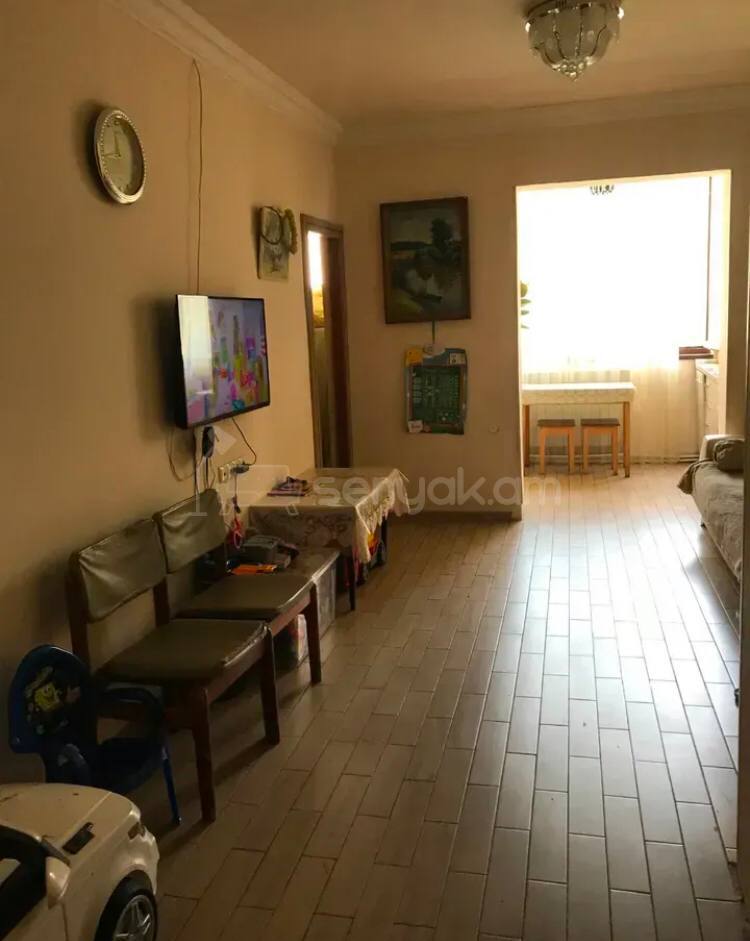 3 Սենյականոց Բնակարան, 50քմ, 3/9 հարկ, Կոսմետիկ Վերանորոգված