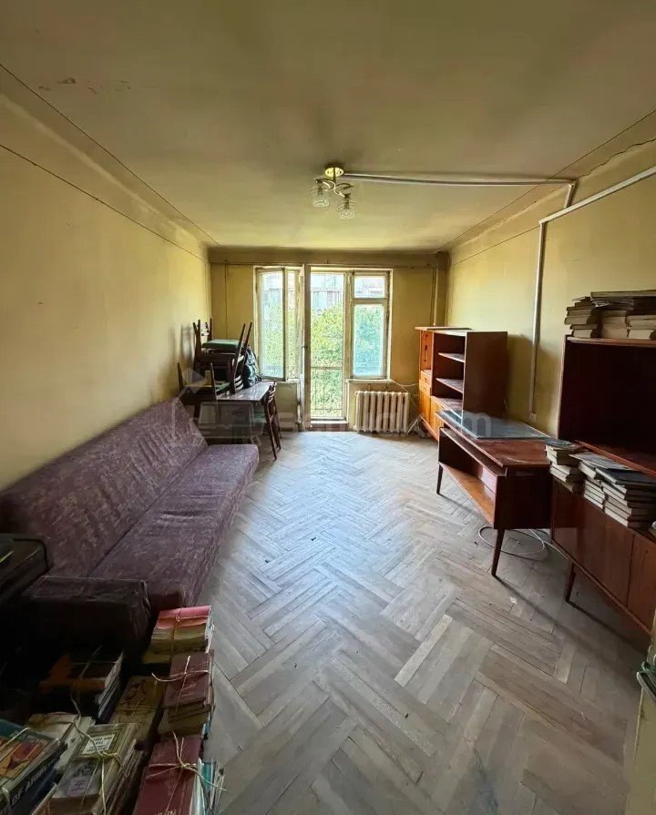 3 Սենյականոց Բնակարան, 73քմ, 4/4 հարկ, Պետական Վիճակում
