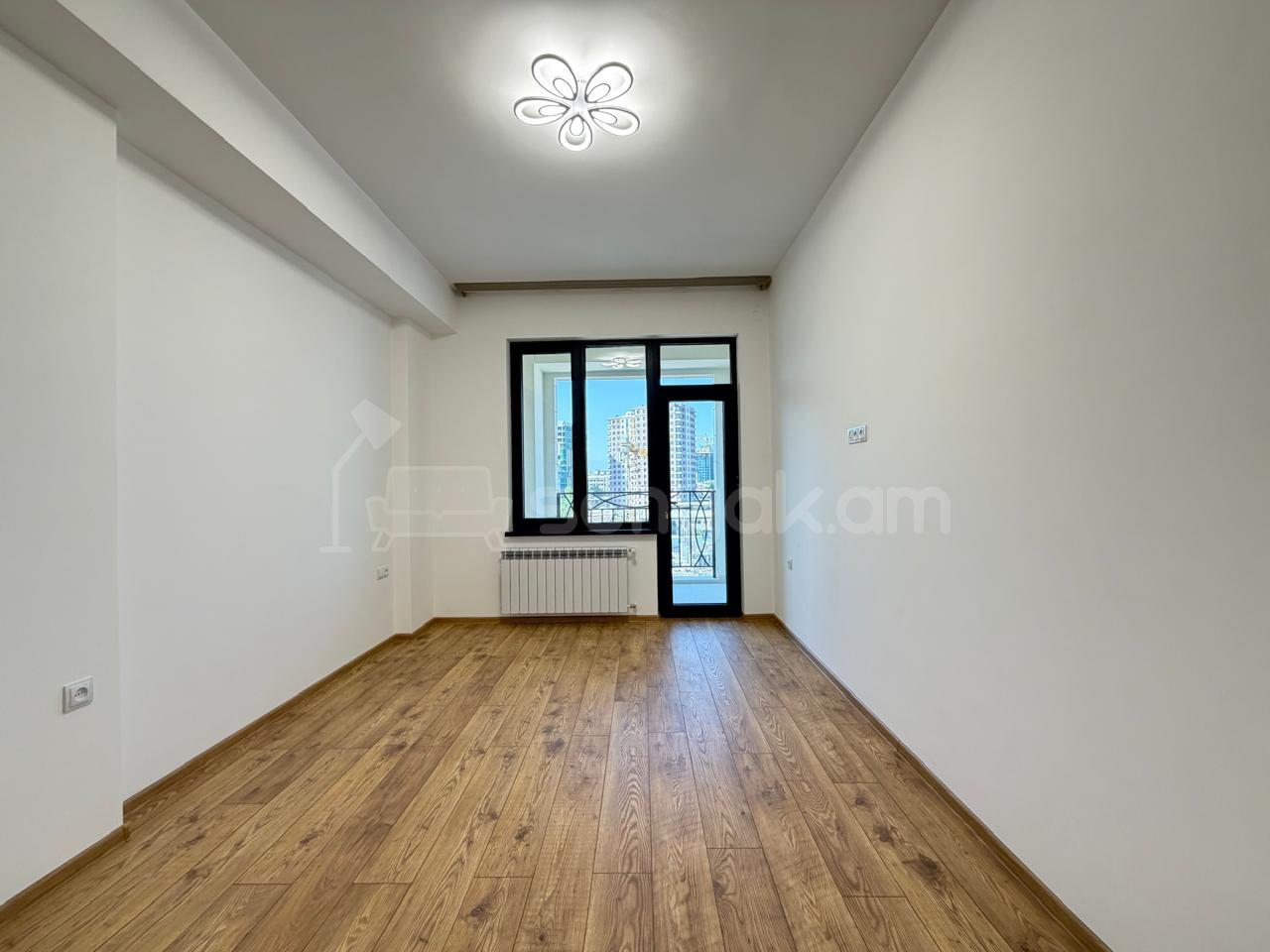 4 Սենյականոց Բնակարան Նորակառույցում, 113քմ, 8/12 հարկ, Կապիտալ Վերանորոգված