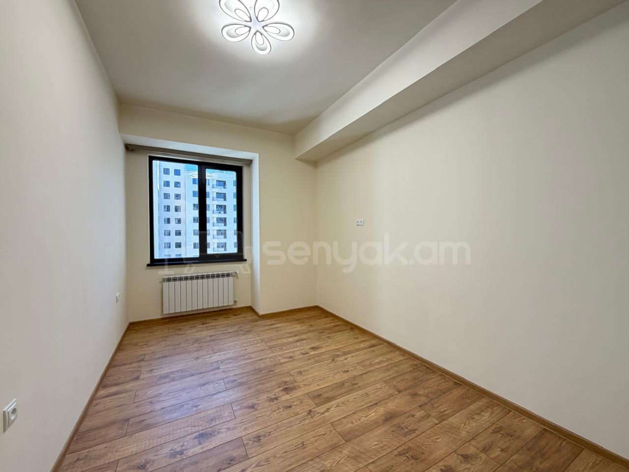 4 Սենյականոց Բնակարան Նորակառույցում, 113քմ, 8/12 հարկ, Կապիտալ Վերանորոգված