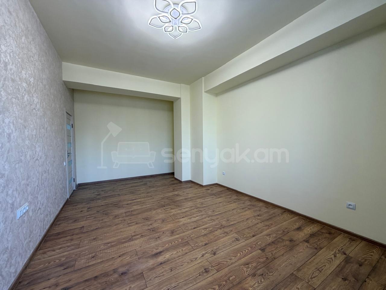 4 Սենյականոց Բնակարան Նորակառույցում, 113քմ, 8/12 հարկ, Կապիտալ Վերանորոգված