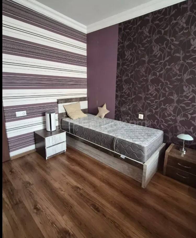 3 Սենյականոց Բնակարան, 80քմ, 5/14 հարկ, Կապիտալ Վերանորոգված, Կահավորված