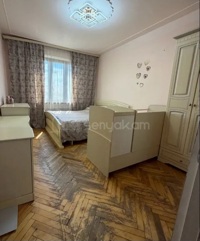 2 Սենյականոց Բնակարան, 61քմ, 4/5 հարկ, Նորմալ Վիճակում